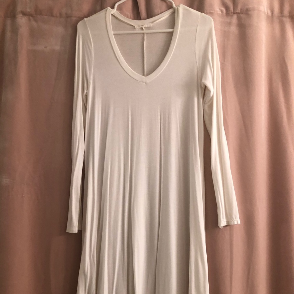 White Stretchy Long Sleeve Dress